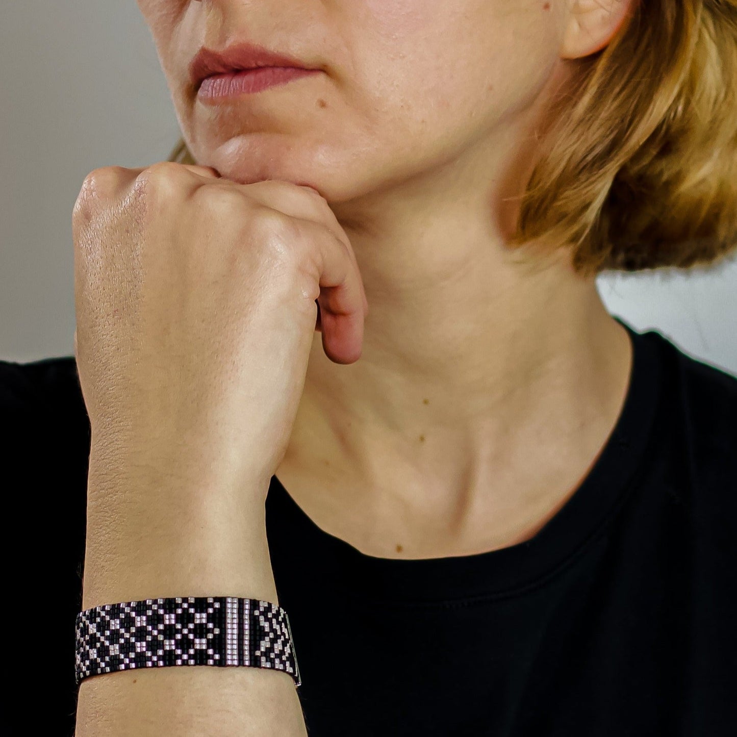 Black Keffiyeh Bracelet - Handmade Beaded Bracelet