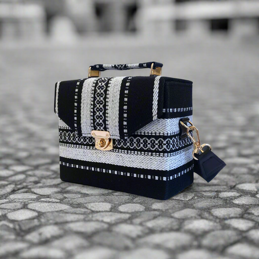 Sadu Box Bag